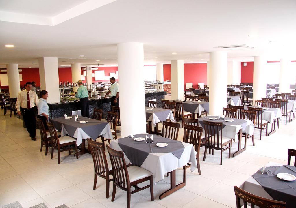 אלגוינס Hotel Aster מראה חיצוני תמונה